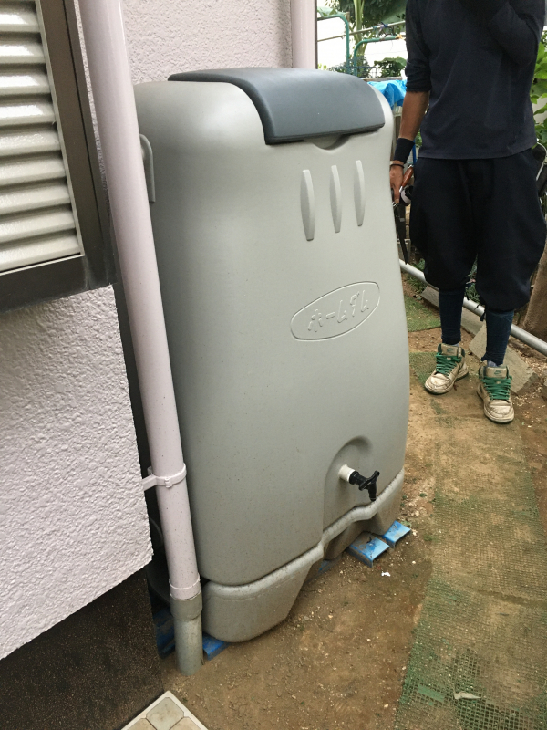 家庭用の雨水貯留タンク